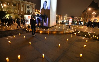 Bucureștenii comemorează 36 de ani de la Revoluție: Candele și - RevistaPolitica