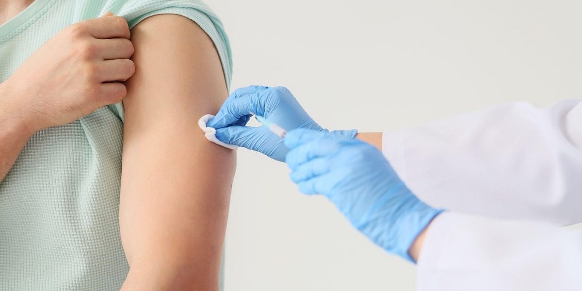 Cine-primeste-vaccinul-antigripal-compensat-in-2025.-Anuntul-oficial-al-Ministerului-Sanatatii.jpg - RevistaPolitica