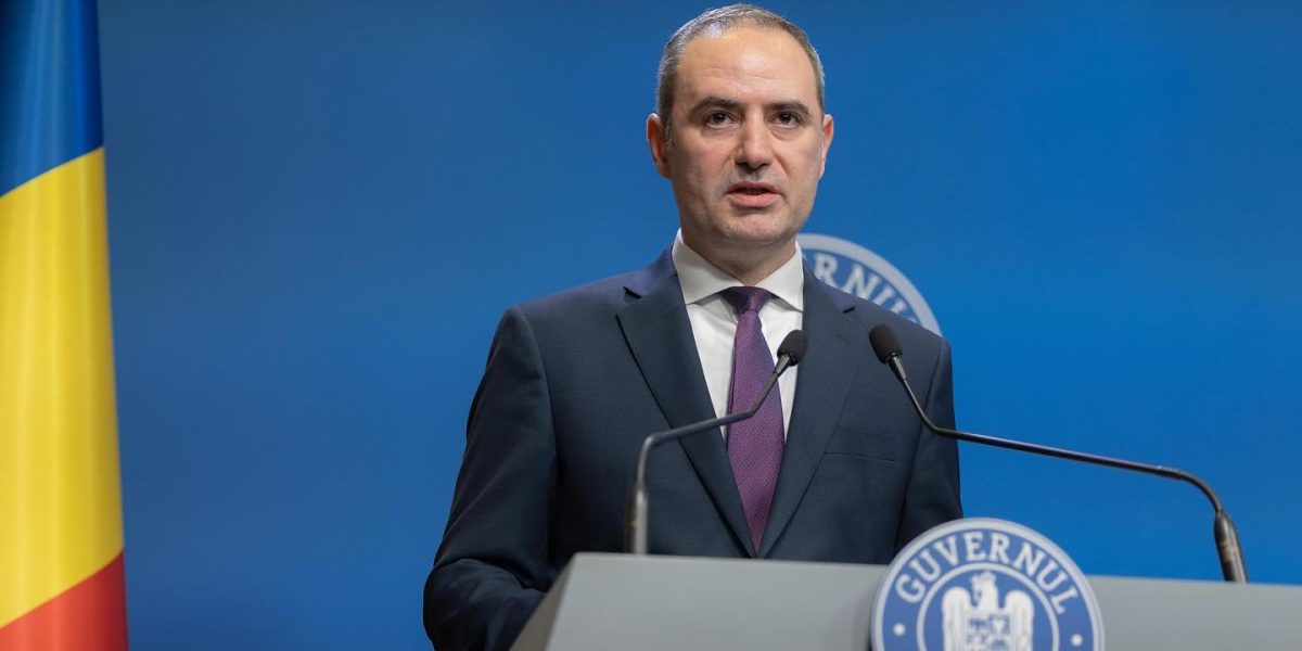 Guvernul a aprobat controversata "Ordonanță-trenuleț" - RevistaPolitica