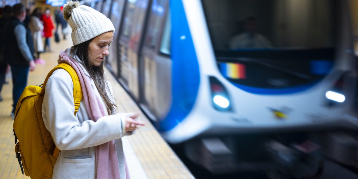 Cum vor circula autobuzele STB și metroul de Revelion: Program special în noaptea dintre ani