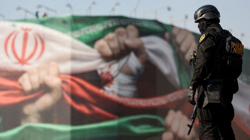 2026-01-12t181324z-496612350-rc2pziazzjov-rtrmadp-3-iran-economy-protests.jpg - RevistaPolitica