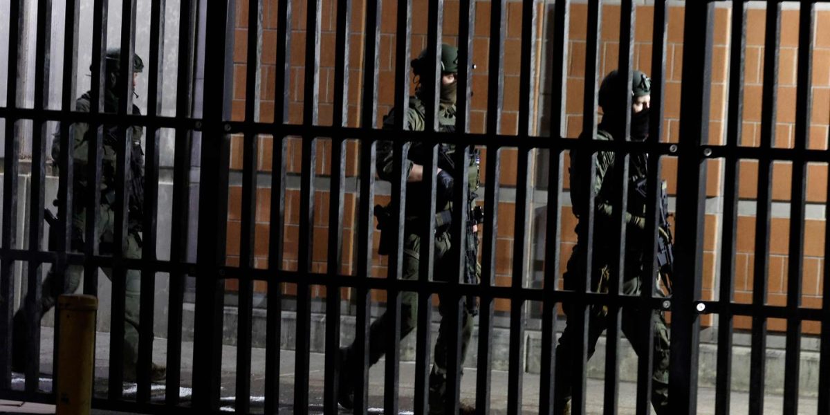 4e6045b_ftp-1-rkrawq8jpvpp-5795636-01-06.jpg - RevistaPolitica