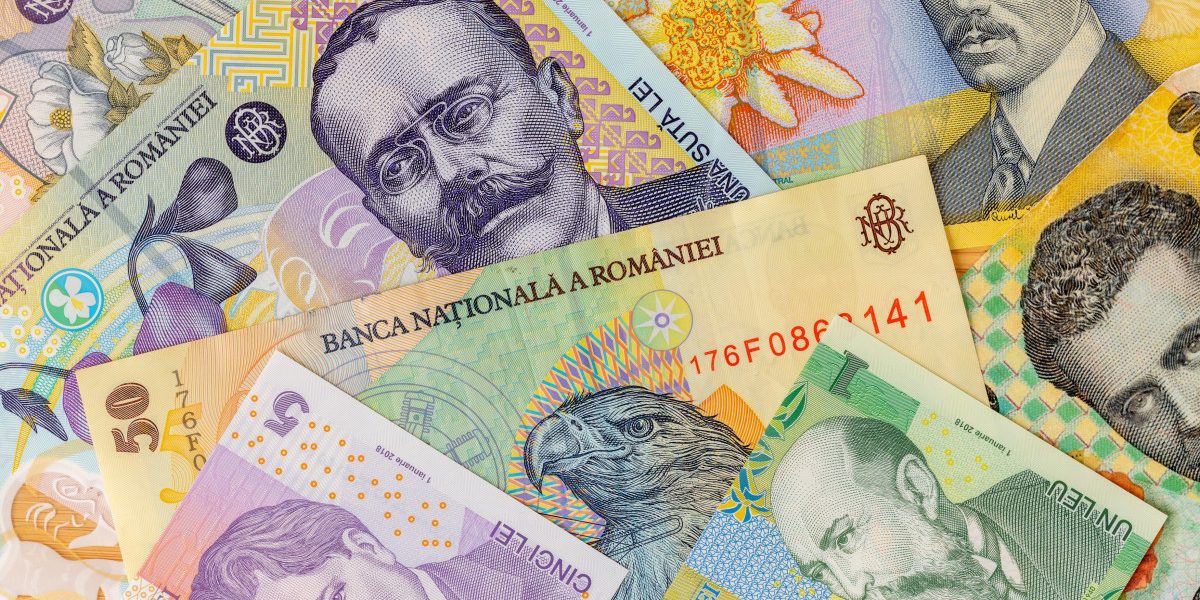 Curs BNR: Aurul urcă la un nou record, euro și lira în creștere