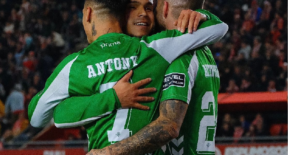 Beticos-en-MKurica.jpg - RevistaPolitica