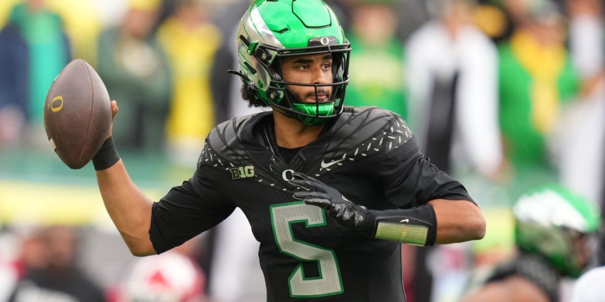 QB Dante Moore opts against NFL draft, returning to Oregon