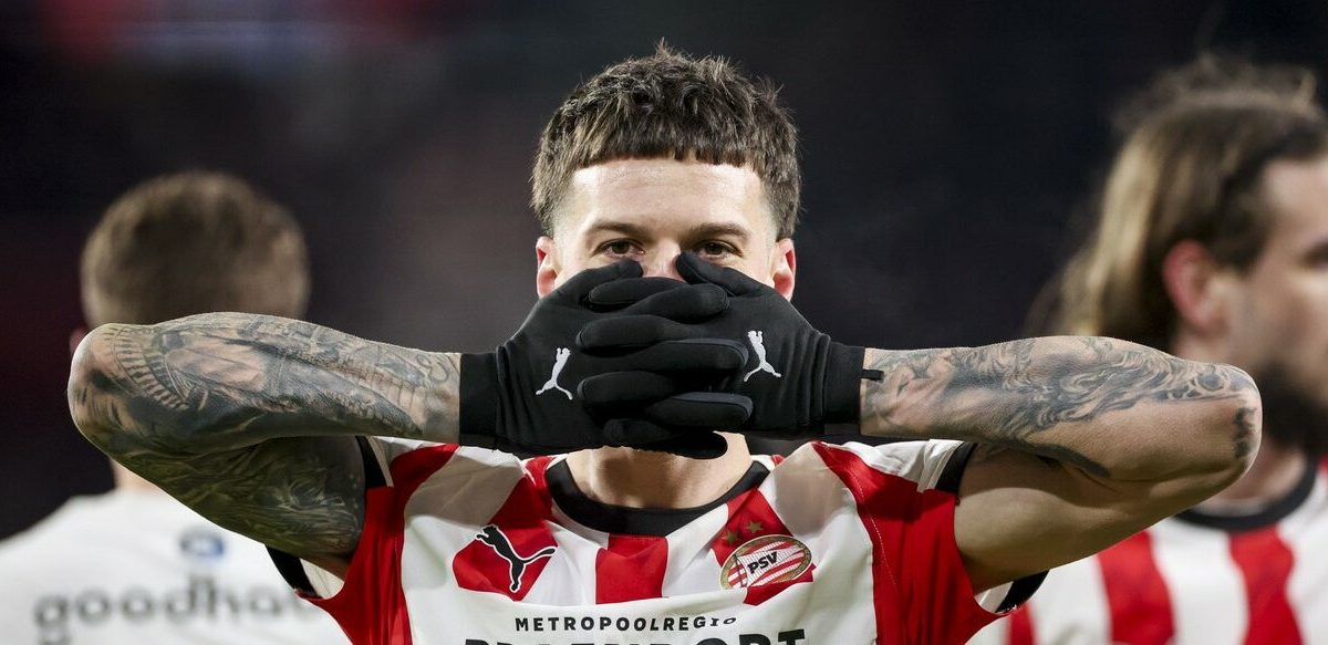 Dennis Man lovește ca fulgerul! A marcat din nou pentru PSV și e superstar în Olanda