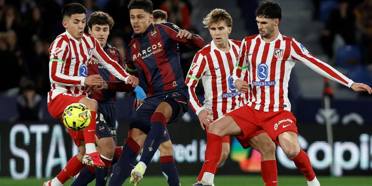 EsR7hE54p_2000x1500__1.jpg - RevistaPolitica