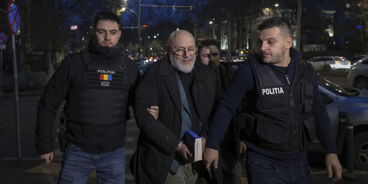 INSANT_CRISTIAN_ANDREI_00_INQUAM_Photos_George_Calin.jpg - RevistaPolitica