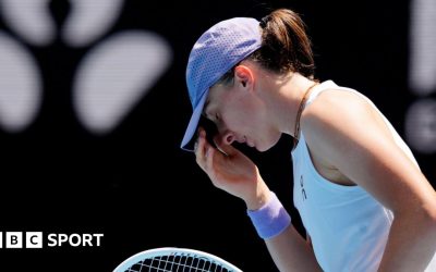 Iga Swiatek reacts to a missed point