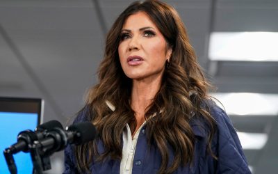 Kristi Noem sees odds of being fired spike on Polymarket in wake of Alex Pretti shooting