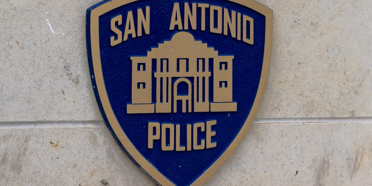 San Antonio police union opens contract negotiations with the city