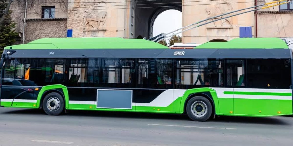 Noile-troleibuze-electrice-Yutong.jpg - RevistaPolitica