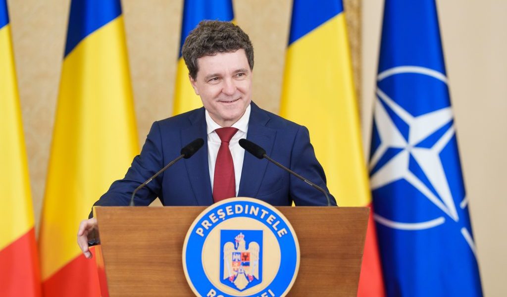 Președintele dezvăluie: Relațiile politice le-au dăunat șefilor de servicii - RevistaPolitica