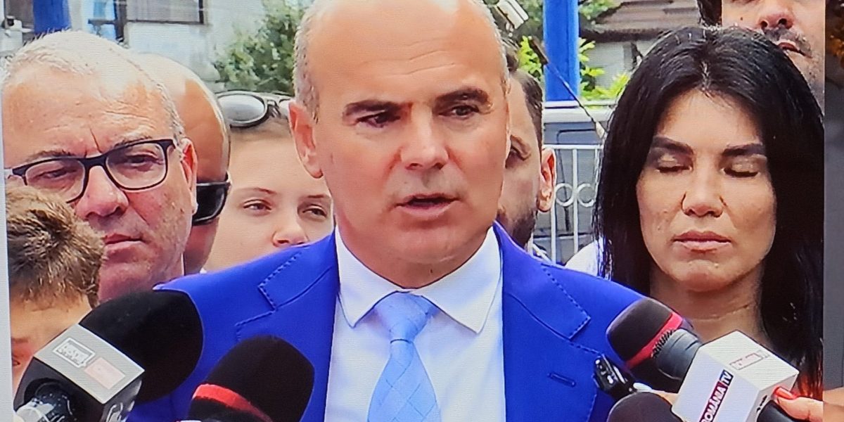 Rareș Bogdan cere lămuriri PNL: 'Nu putem sfida populația. Criticii, - RevistaPolitica