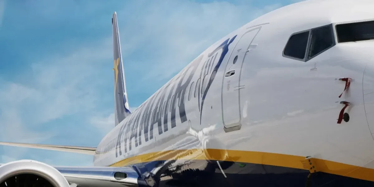 Ryanair_close_up1.webp.webp - RevistaPolitica