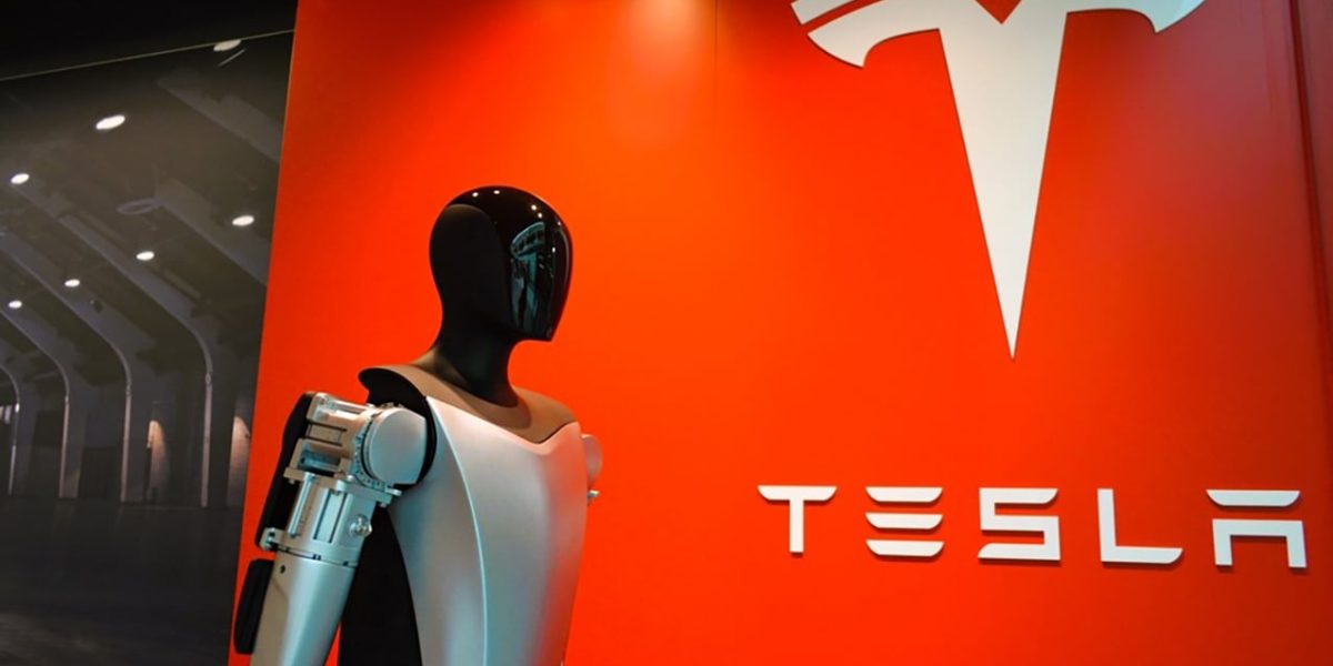 Tesla-Optimus-humanoid.jpg - RevistaPolitica