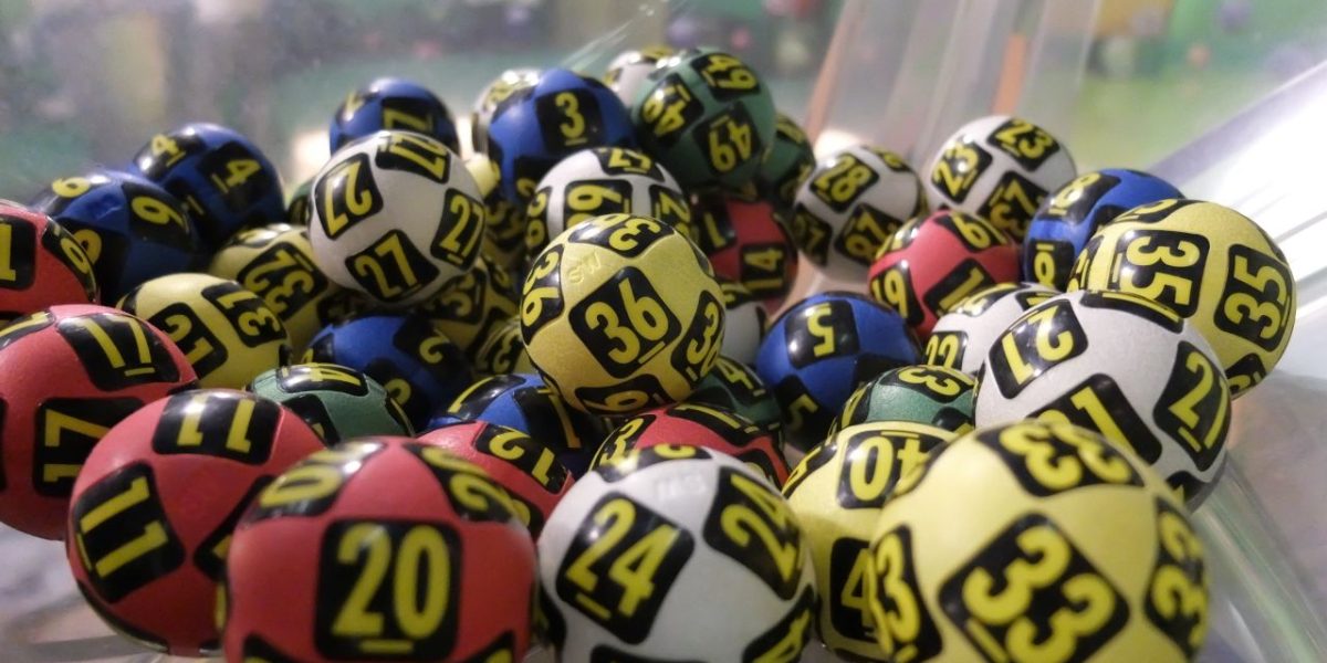 S-a câștigat la Loto. De unde este românul care a luat premiul de peste 1,1 milioane de lei