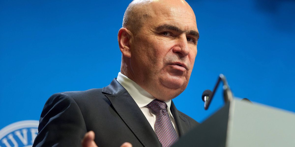 ZjQxMjJlNTk2Mzc1YzFlOTIyNTIxZWI1MTQyNDE3.thumb_.jpg - RevistaPolitica