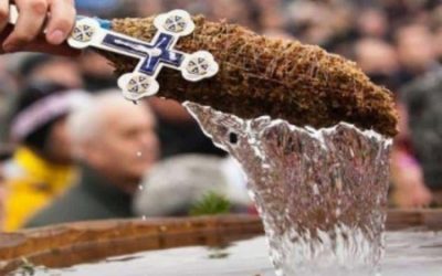 apa-sfintita-de-boboteaza_13928300.jpg - RevistaPolitica