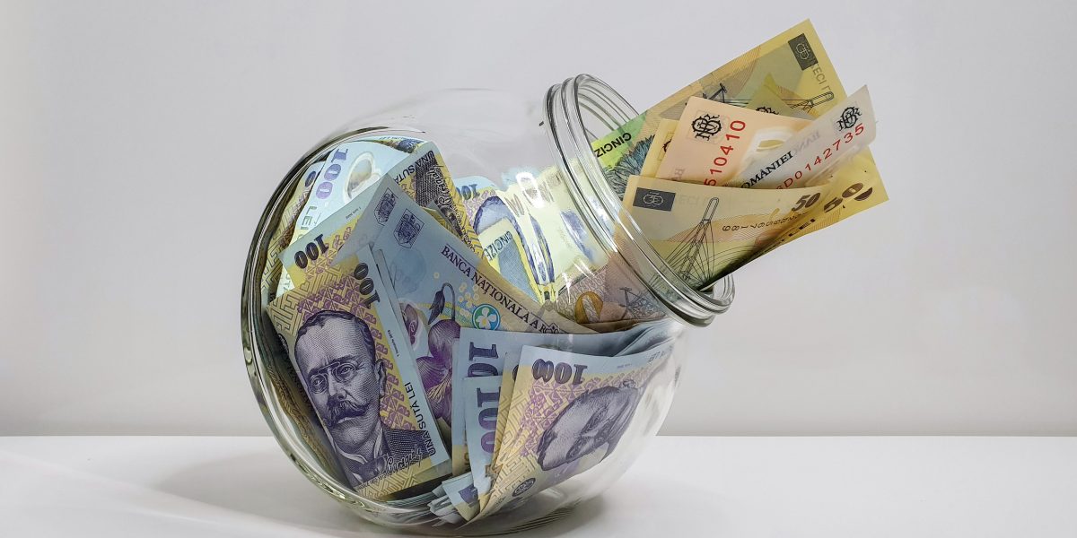 bani-lei-tezaur-dreamstime.jpg - RevistaPolitica