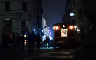 bucharest-night_M5OKHZ7GZX.webp.webp - RevistaPolitica