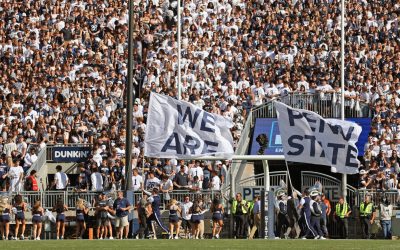 burdick-nevada-beaver-stadium-we-are-penn-state-flags-scaled.jpg - RevistaPolitica