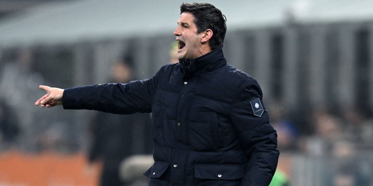 chivu-2.jpg - RevistaPolitica