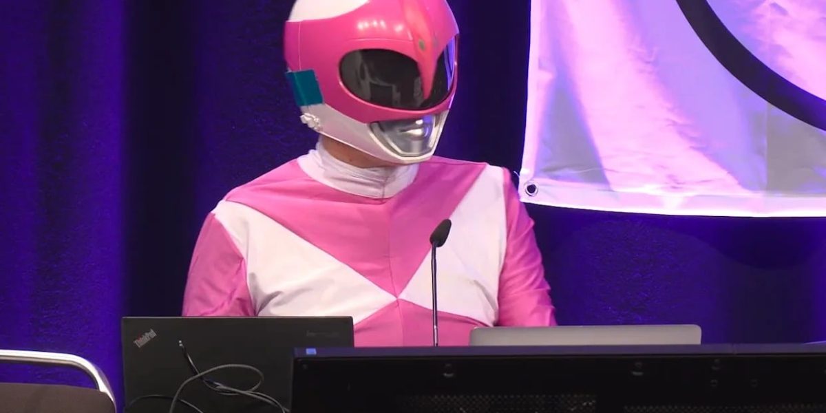 hacker-sterge-site-uri-extrema-dreapta-germania.jpg - RevistaPolitica