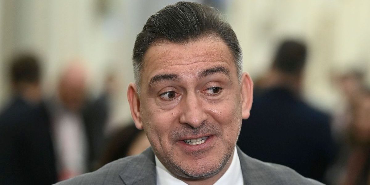 ilie-dumitrescu-a-uitat-de-prietenii-si-i-a-spus-o-pe-fata-trebuie-sanctionat-nu-are-nicio-scuza.jpg - RevistaPolitica