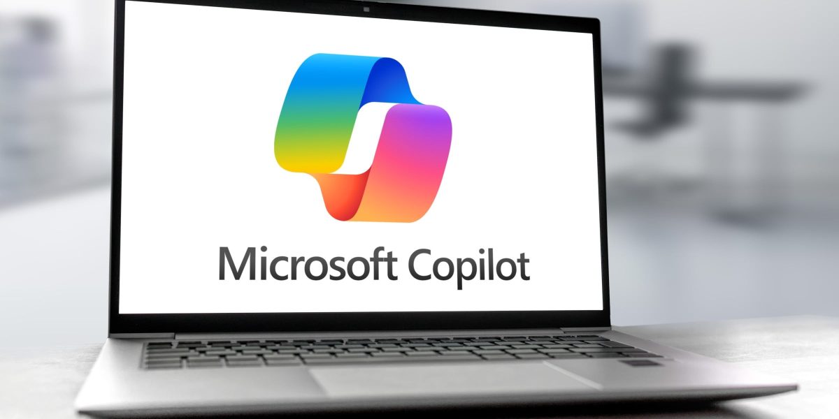 instalare-obligatorie-copilot-pe-windows-calculator-pc-microsoft.jpg - RevistaPolitica