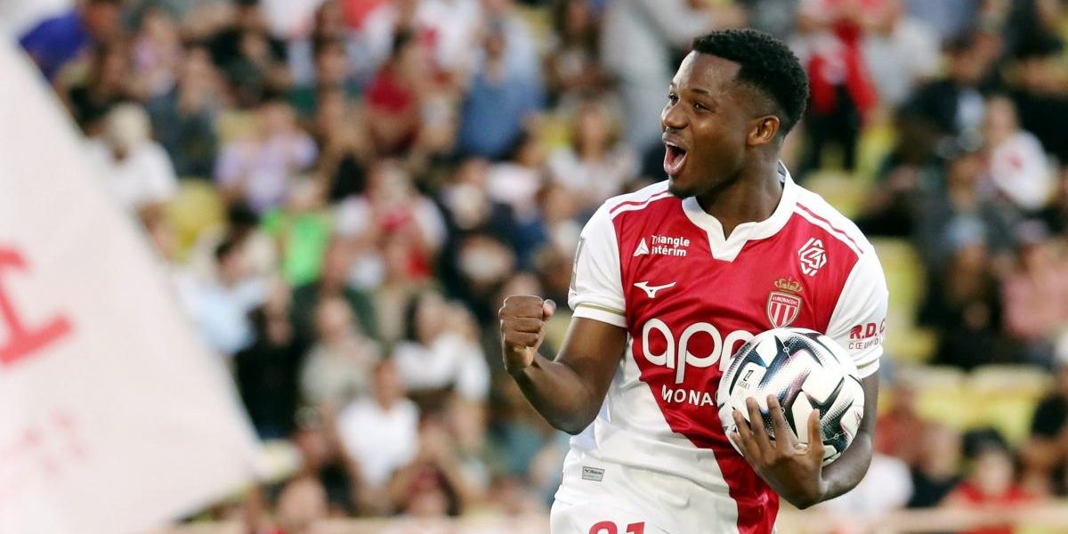 maxnewsspecialtwo361876.jpg - RevistaPolitica