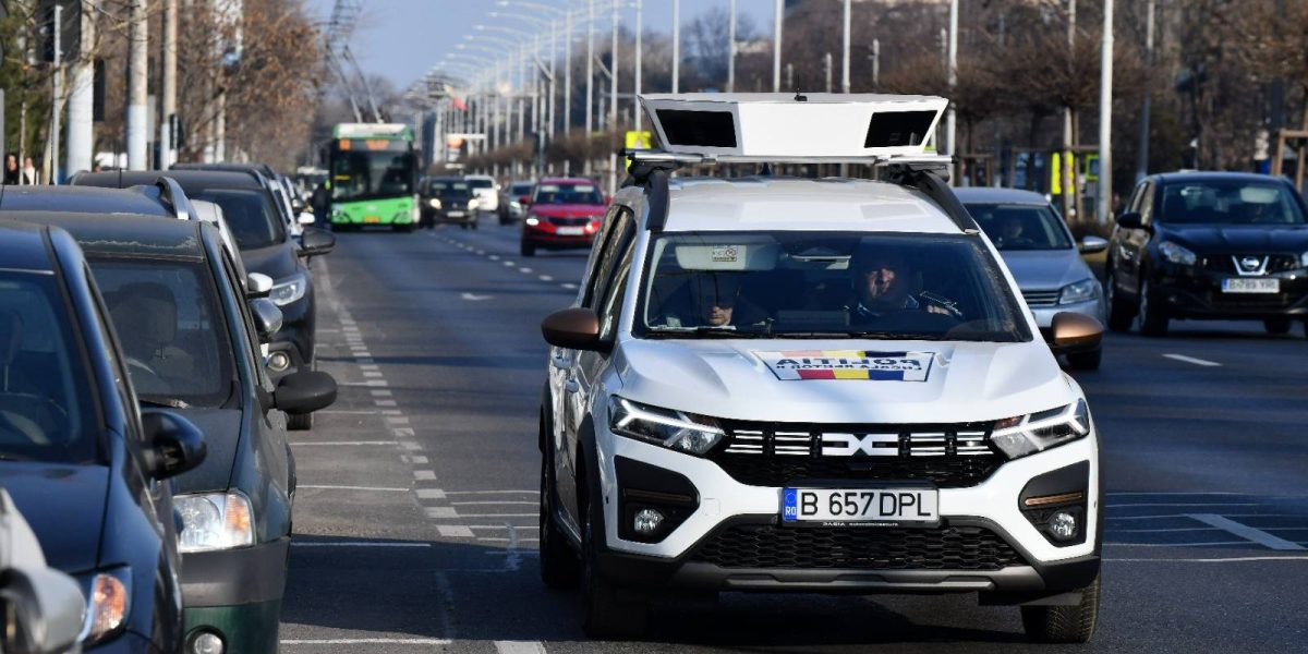 parcarepelocurilealbastre.jpg - RevistaPolitica