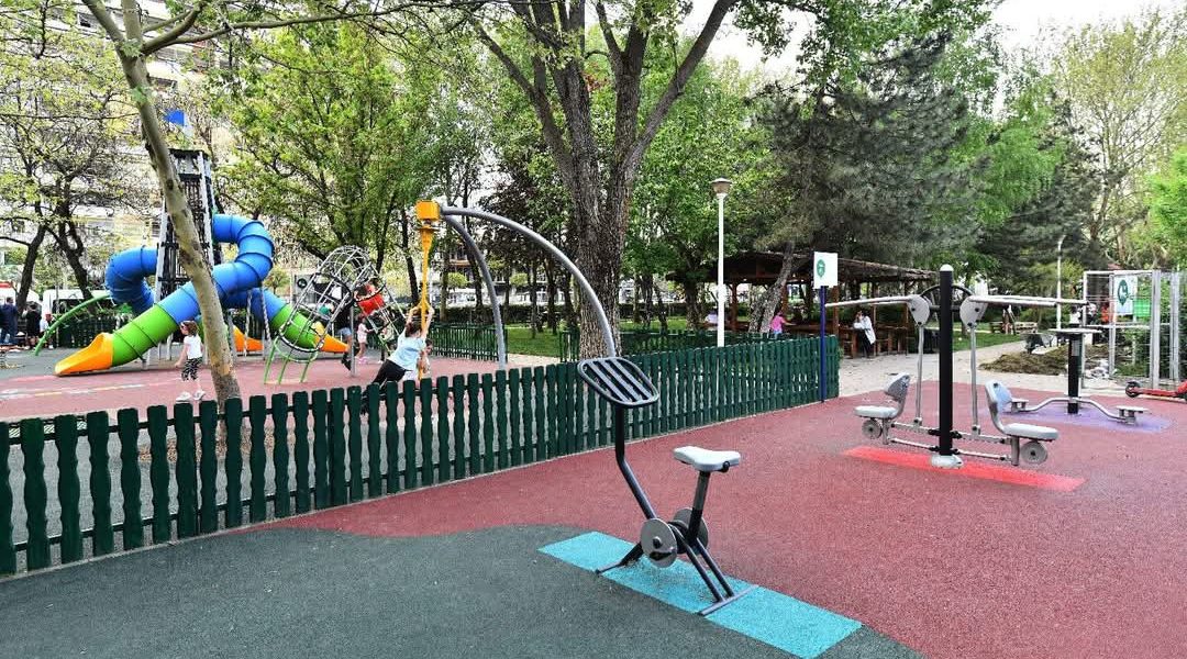 parcul-pacii-renovat-5.jpg - RevistaPolitica