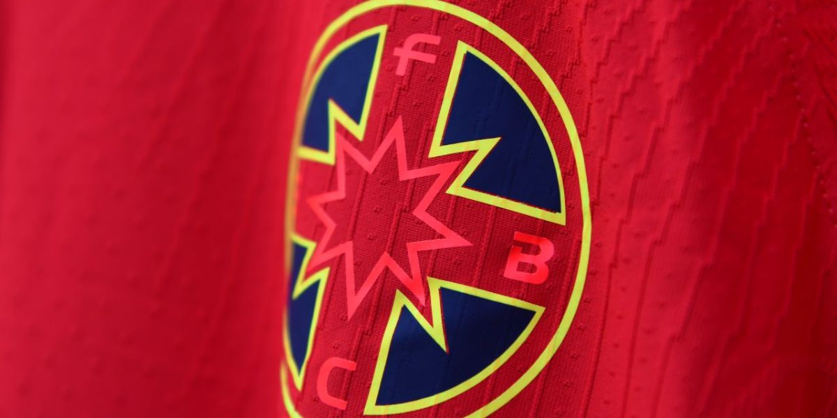 prezentarea-noului-echipament-al-fcsb-12072023-20.jpg - RevistaPolitica