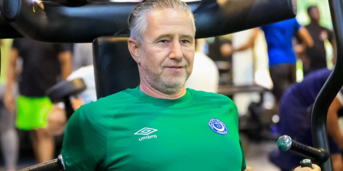 reghecampf.jpg - RevistaPolitica