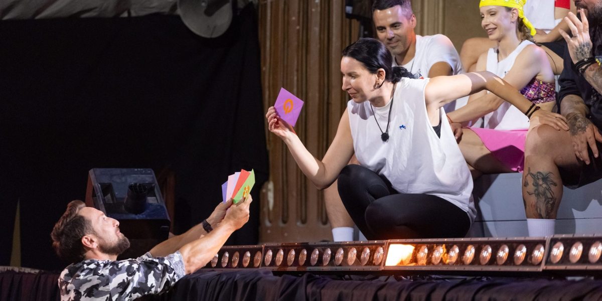 superputere-familia-zmarandescu-1-scaled.jpg - RevistaPolitica