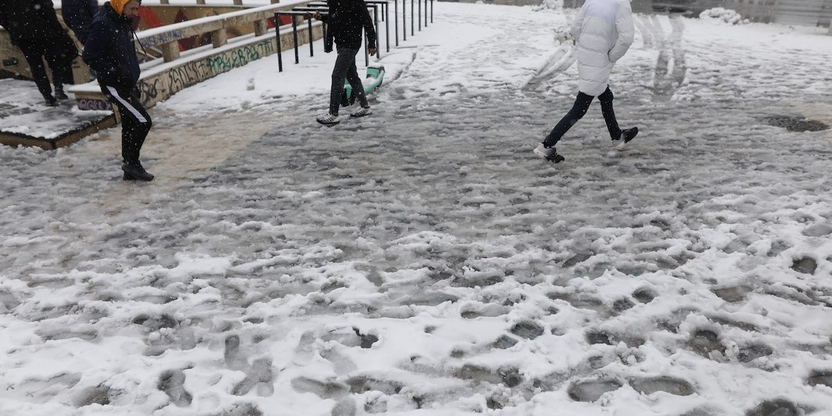 zapadabucuresti_INQUAM_Photos_George_Calin.jpg - RevistaPolitica