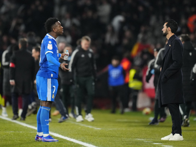 ”Ați fost din nou ridicoli”