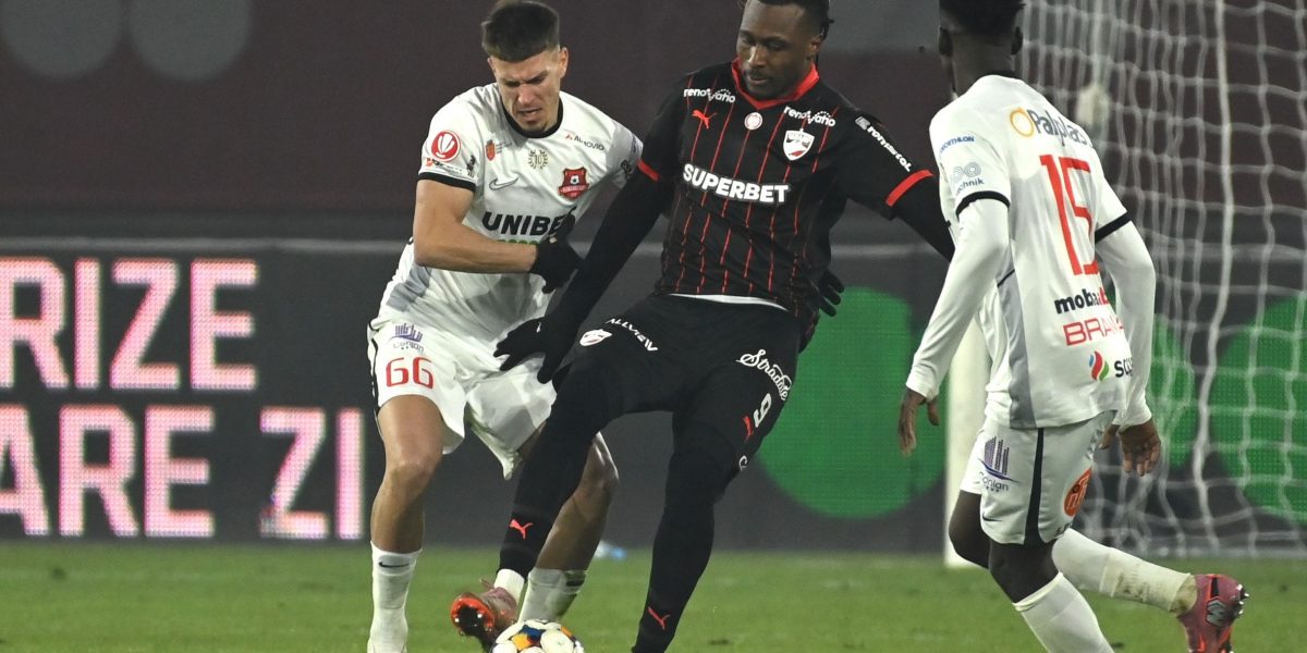 Dinamo-Hermannstadt-Live-Text-Online-de-la-ora-18.00-in-Cupa-Romaniei.-„Cainii-au-nevoie-de-victorie.jpeg - RevistaPolitica