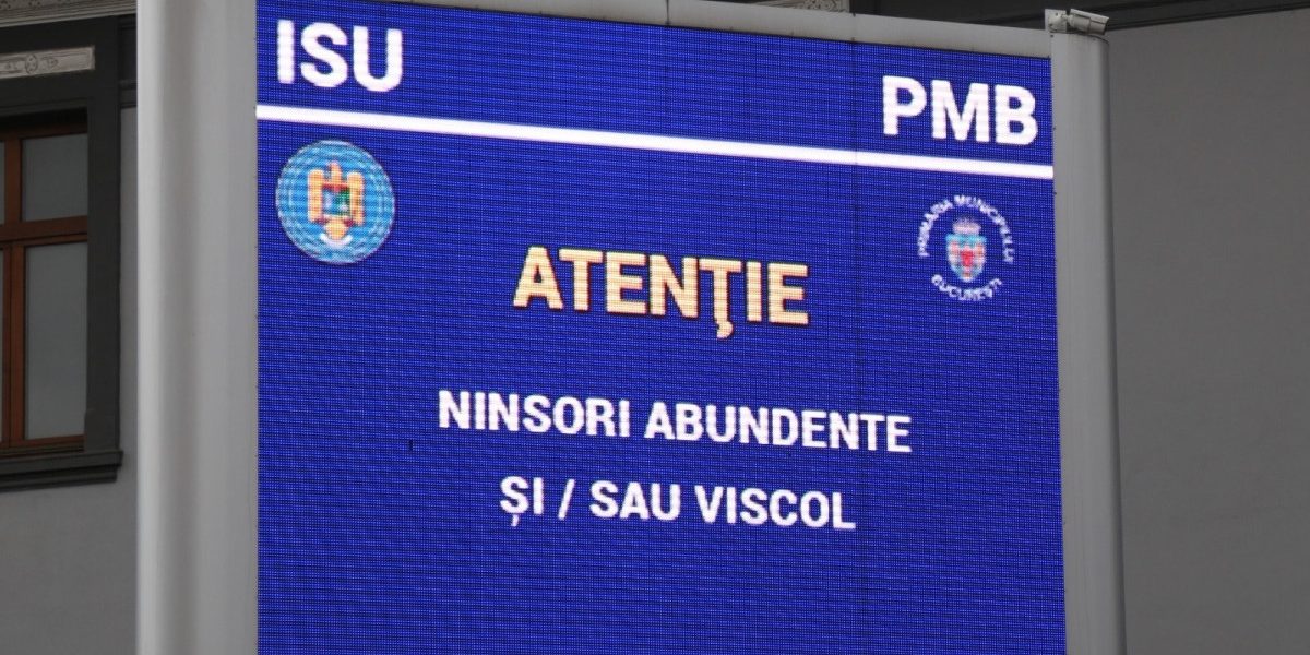 Recomandările ISU după Codul portocaliu de ninsori emis de meteorologi. Raed Arafat anunță evacuări și drumuri închise preventiv