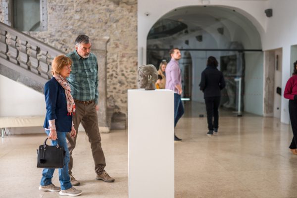 MDE2MzQxOGE2ZjMyMDM2ZmQyZTY4ZjM3NTc0MDJiM2I.thumb_.jpg - RevistaPolitica