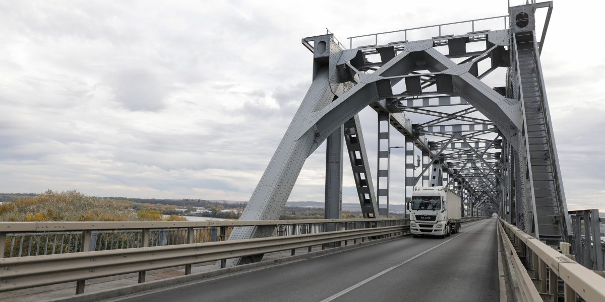 NWM0NGE2MThjMTcyMDI0MjAzN2FkZDgyY2NiM2MzZGI.thumb_.jpg - RevistaPolitica