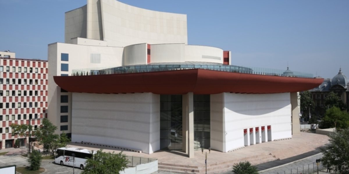 Protest-TNB.jpg - RevistaPolitica