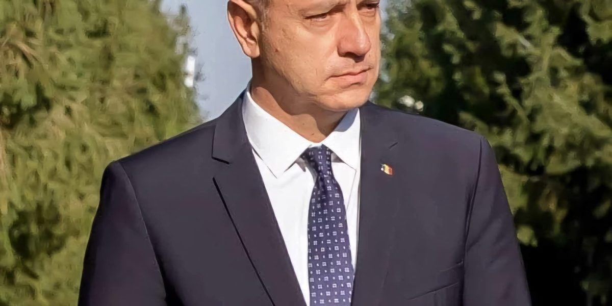 Recesiune tehnică în România: Promisiunile 'Miracolului de la Bihor' au - RevistaPolitica