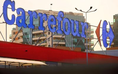 Sponsorul echipei din România cumpără lanțul Carrefour: 823 milioane de euro