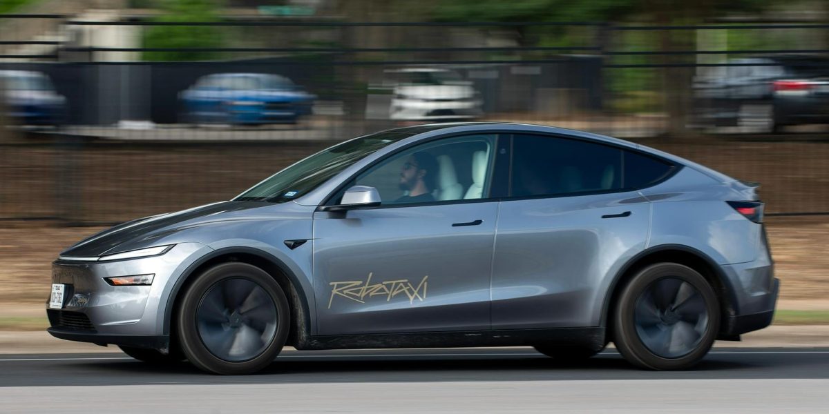 Tesla-Robotaxi-2.jpg - RevistaPolitica