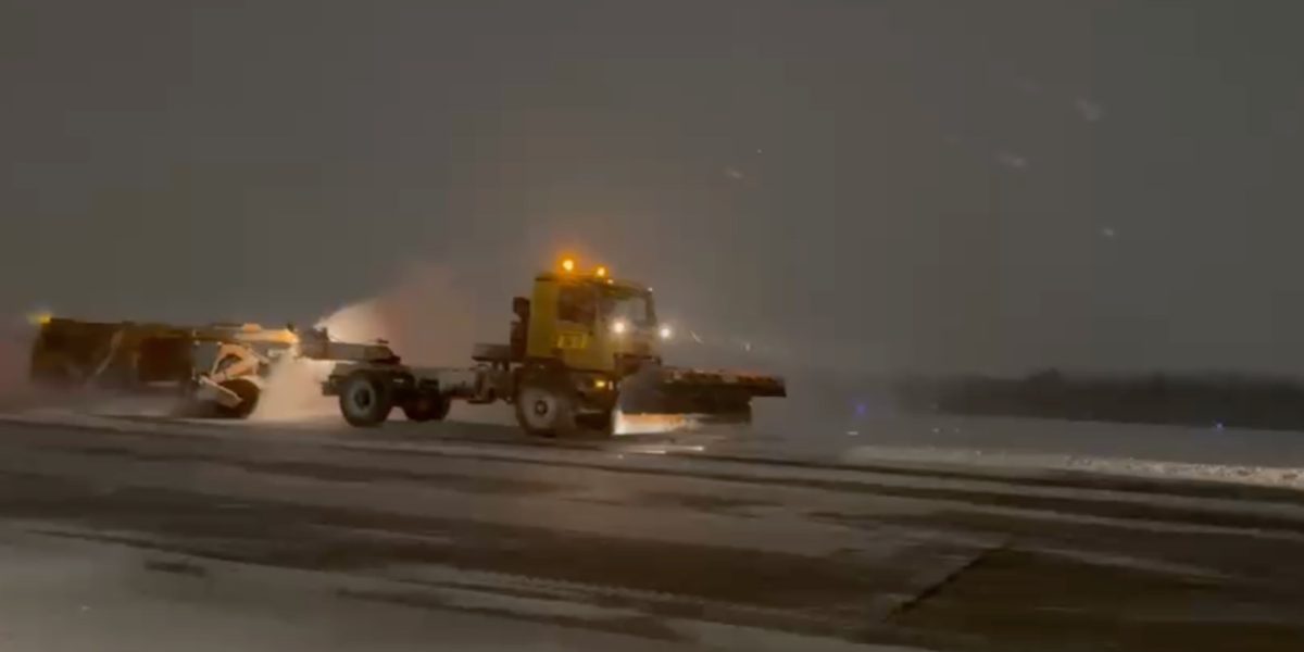 Trafic-aerian-Bucuresti.jpg - RevistaPolitica