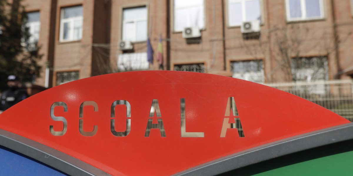 Vremea rea închide șapte școli din județul Brăila: lista unităților unde elevii vor face cursuri online