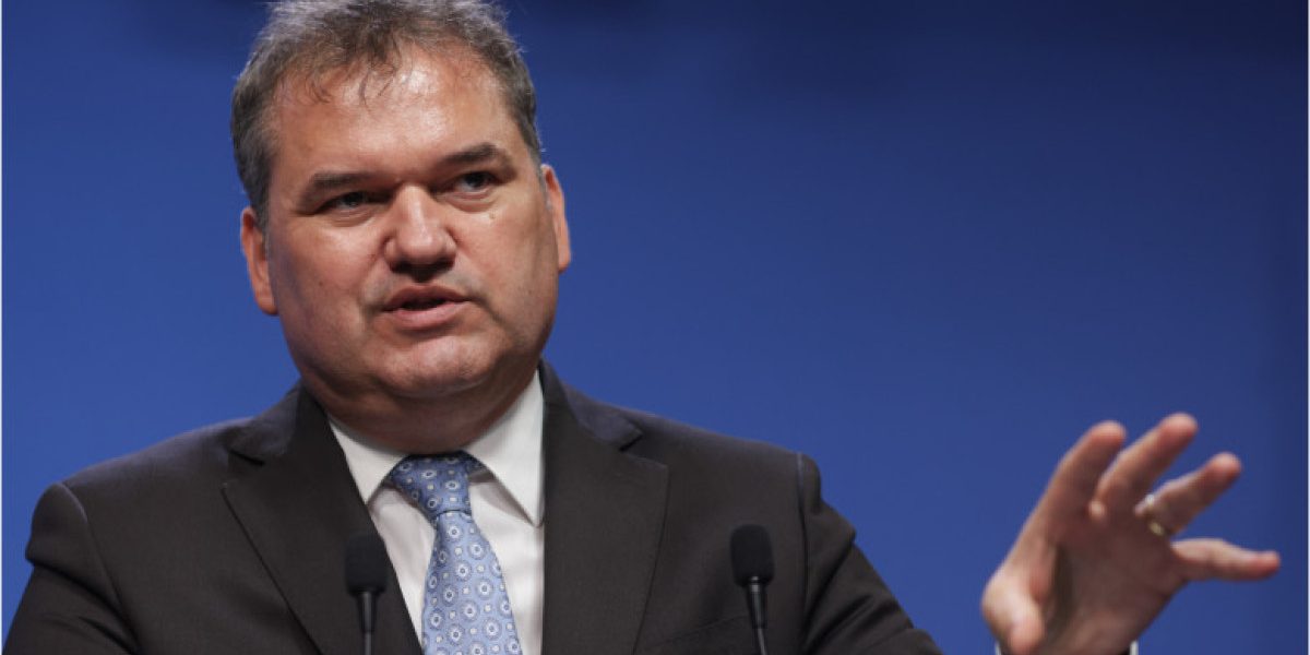 aD02MzAmemM9MSZoYXNoPTI0YWYxZWE3MmY3NTgzMjhhYjM3NzNjZTk1NTQ1ZGQ3.thumb_.jpg - RevistaPolitica