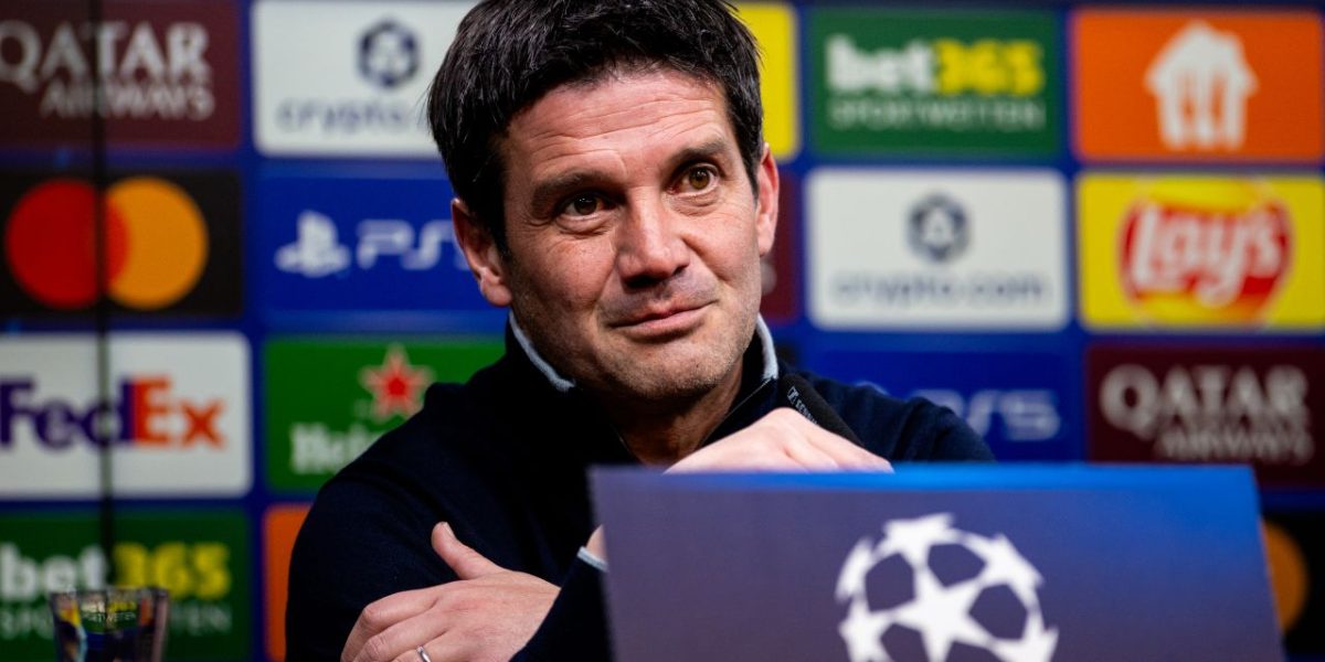 chivu-9.jpg - RevistaPolitica